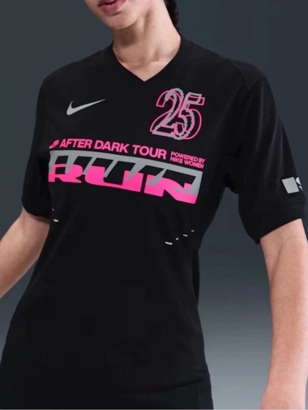 NWT Nike Dri-Fit Run After Dark Tour 2025 Women’s Sz XS Jersey Shirt Black/Pink
